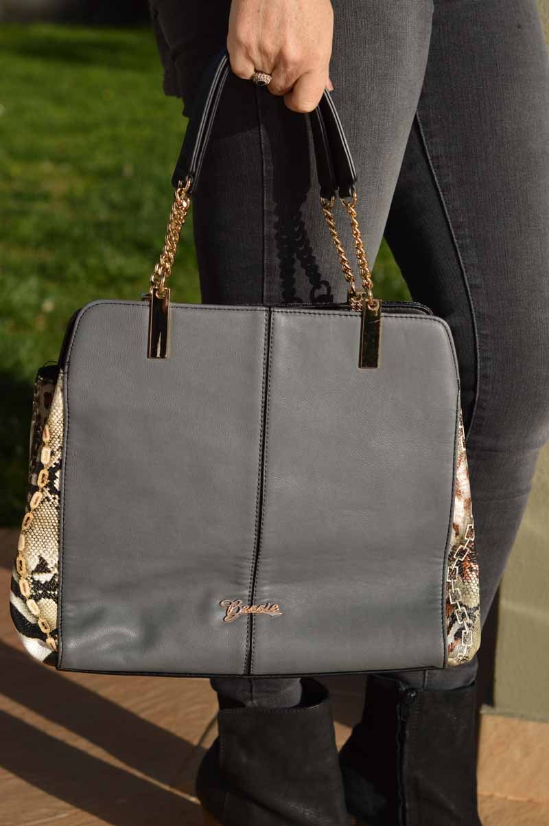 Dressing in grey and locking myself out of the house